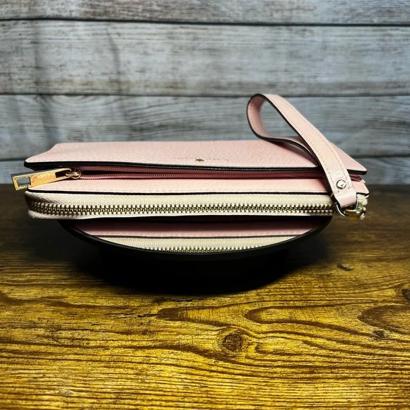 Kate Spade - Powder Pink Wristlet - Picture 5 of 8